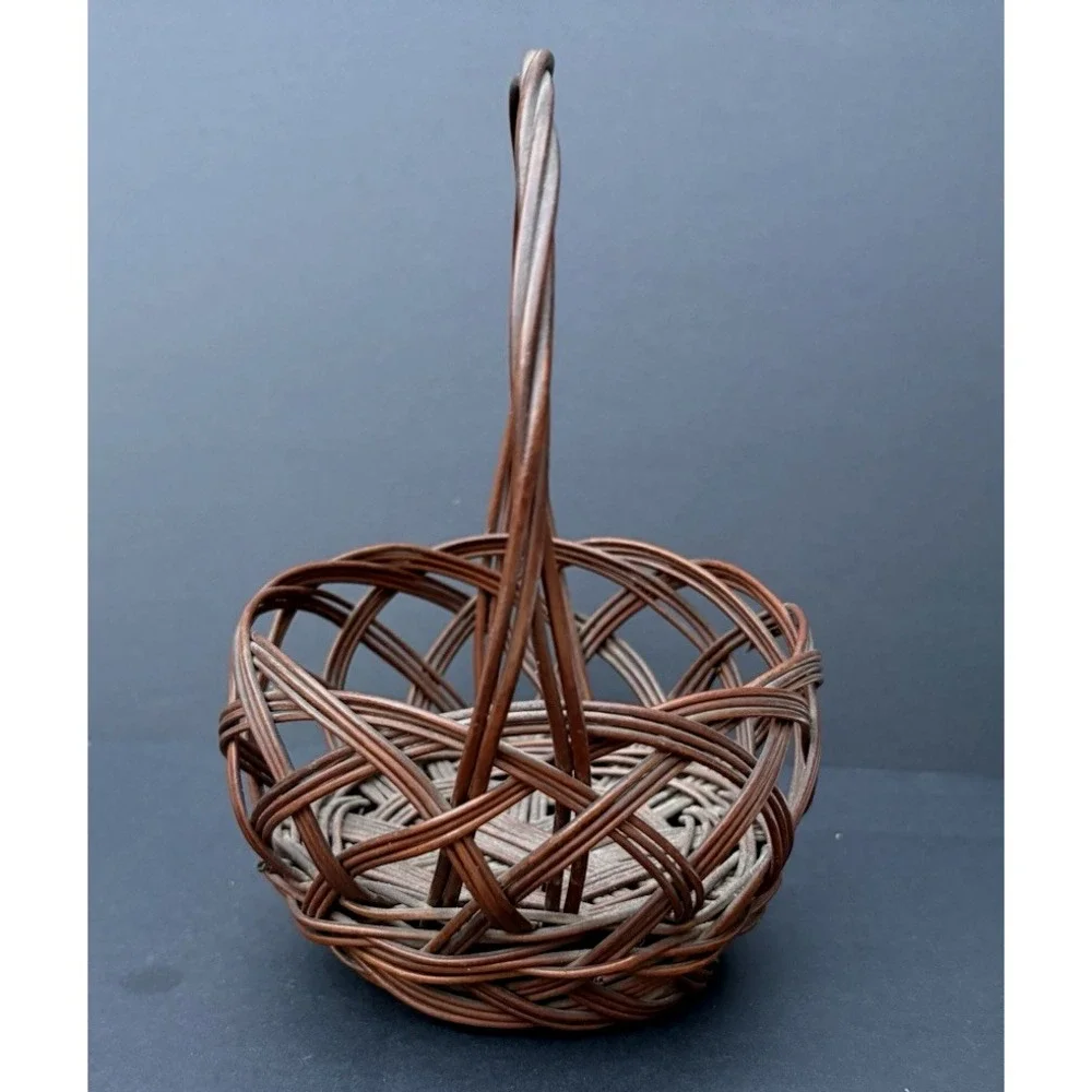 Vintage miniature brown wicker gathering or sewing yarn basket 4